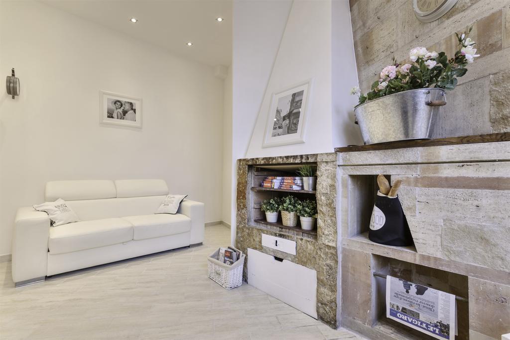Townhouse By The Spanish Steps روما الغرفة الصورة