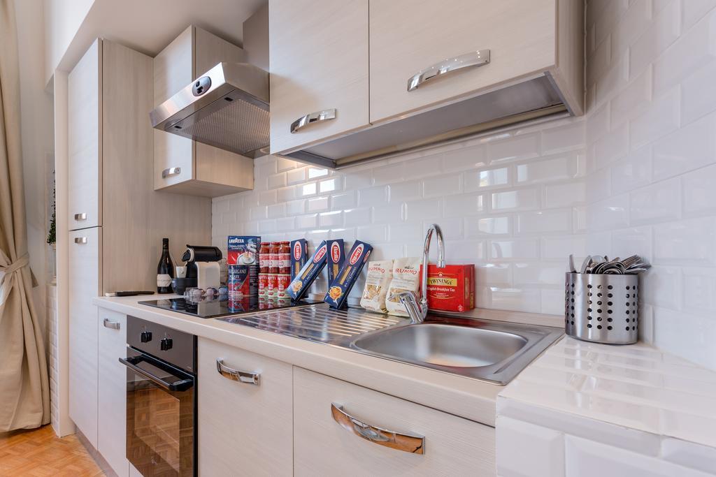 Townhouse By The Spanish Steps روما الغرفة الصورة