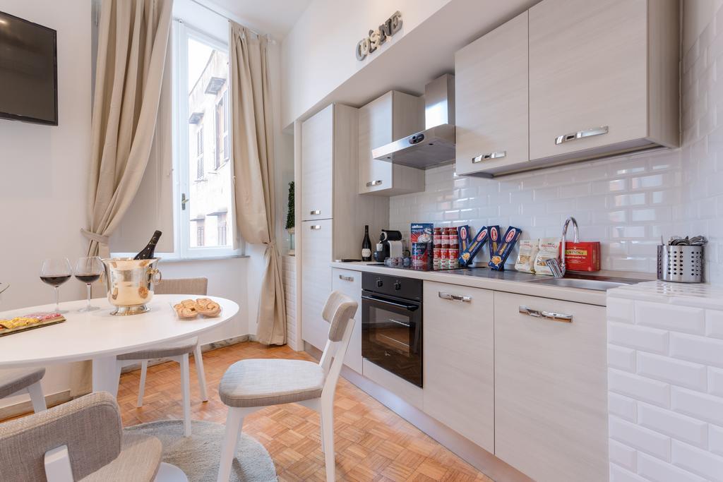 Townhouse By The Spanish Steps روما الغرفة الصورة