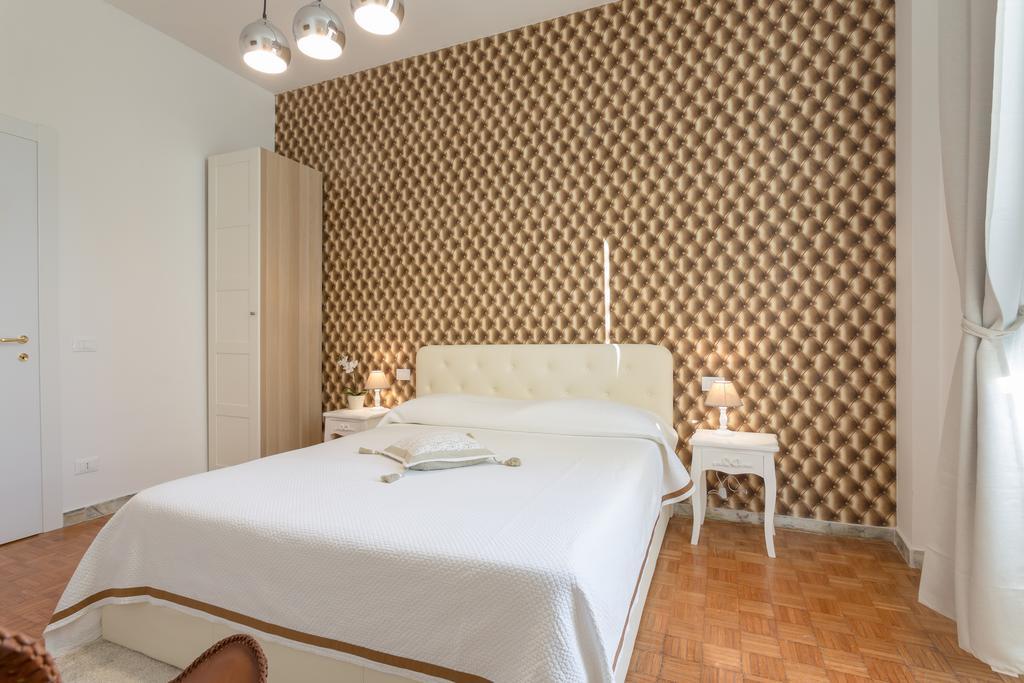 Townhouse By The Spanish Steps روما الغرفة الصورة