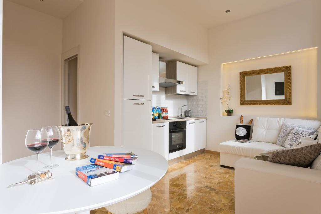 Townhouse By The Spanish Steps روما الغرفة الصورة